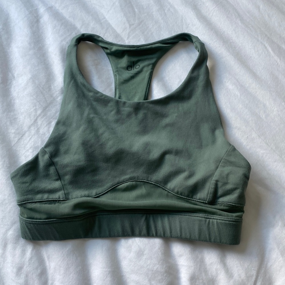 Alo yoga sports bra